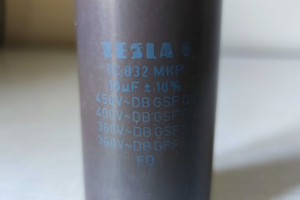 Конденсатор высоковольтный TESLA TC 832 MKP 10мкФ 450В