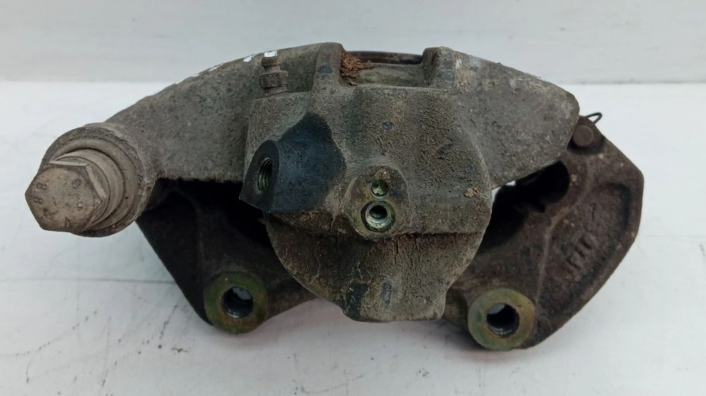 Pinça travão / maxila de travão frente esquerda FIAT Scudo (220_)