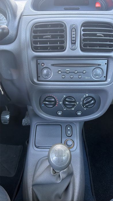 Renault clio 1.2 16V