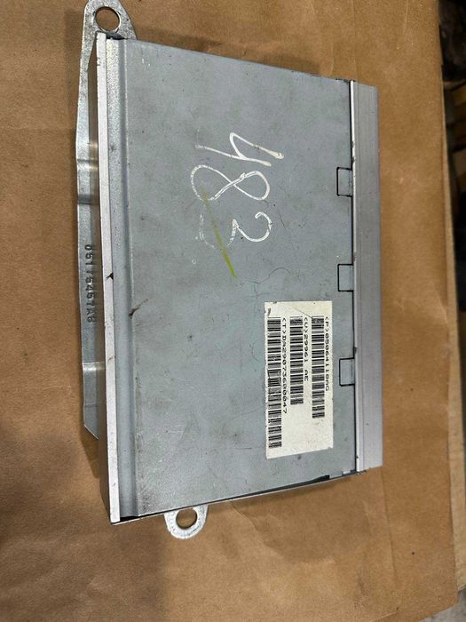 Блок усилитель звука  Dodge caliber 2007 - 2011 05064118AG