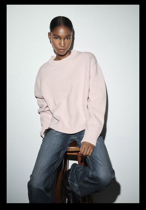 Светр zara рожевий новий