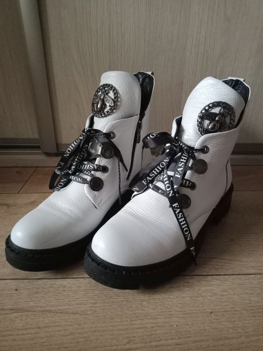 Buty damskie 39 biały
