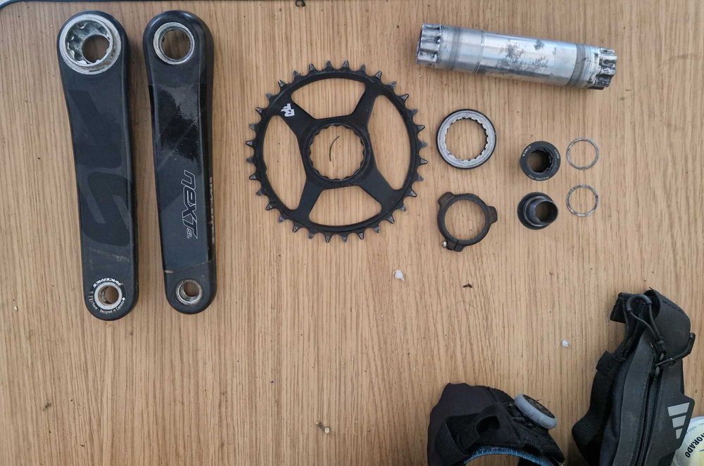 Material de enduro/XC- Suspensões (Fox 36 kashima factory) (Rodas completas)  RaceFace 29 27.5 cubos boost e só aros 27.5 e 29