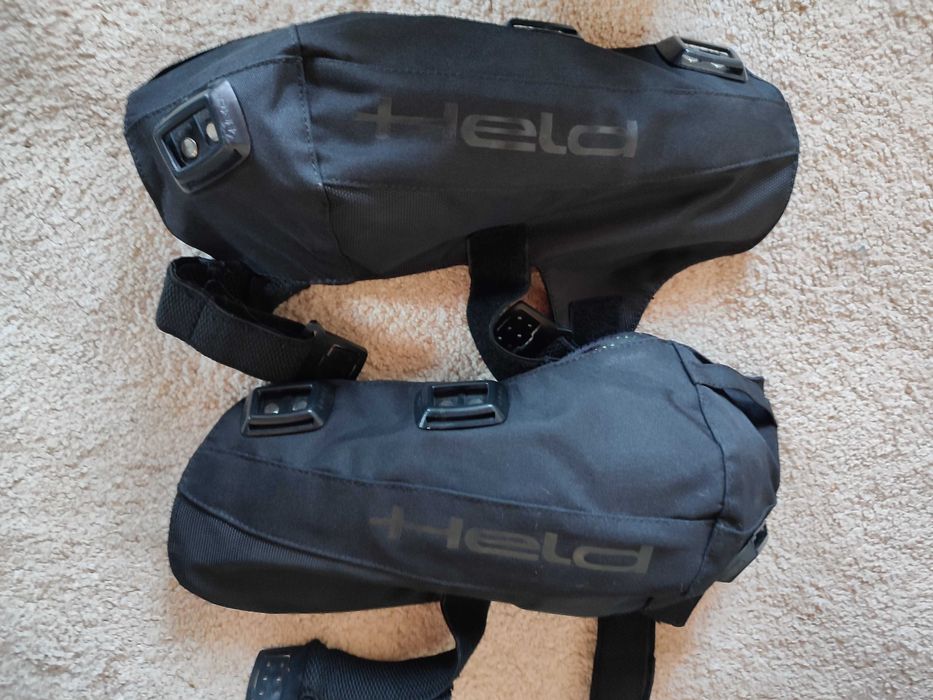 Mash black seven (1600 EUR) + rider kit (370)