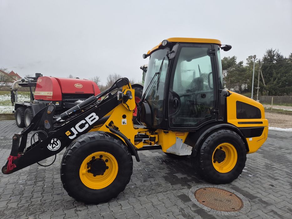 Ładowarka JCB 407 T4 przegubowa