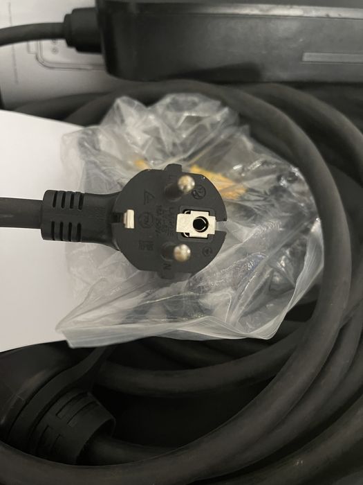 Carregador Portátil Inteligente para Carro Elétrico – Novo (App Smart Life)
