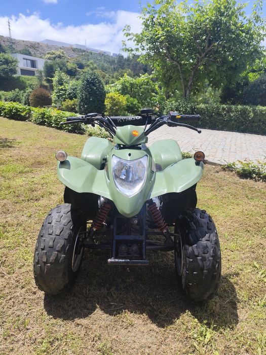 Moto 4 criança KYMCO Maxxer 90cc
