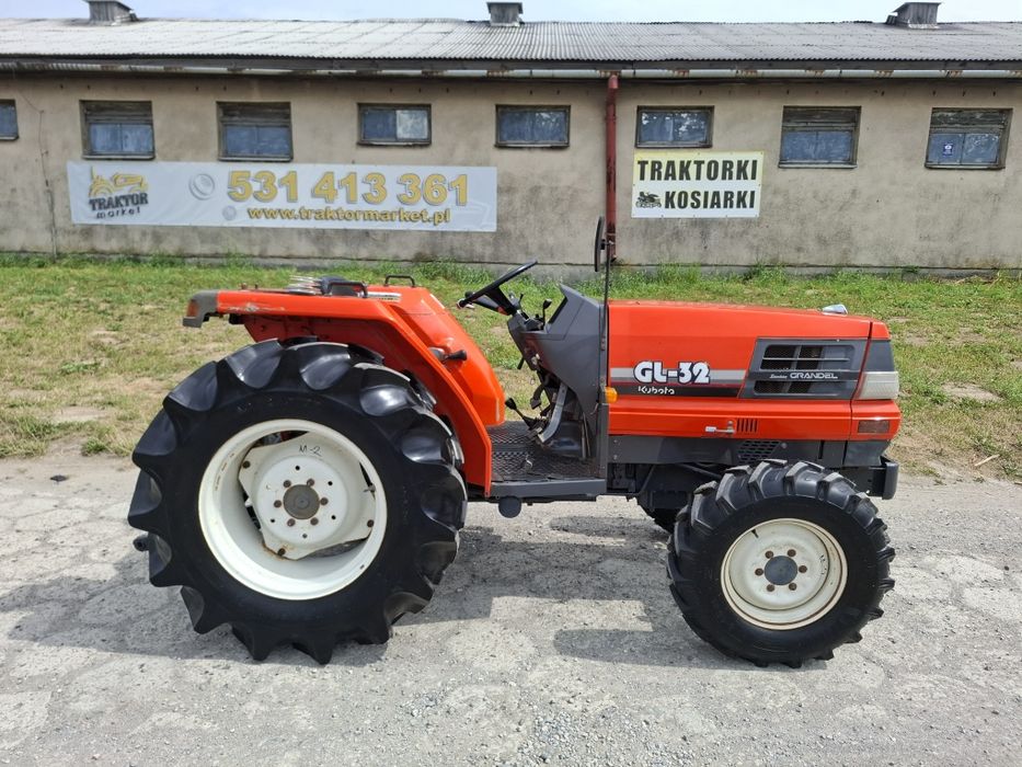Traktorek japoński 4x4 Kubota GL 32 wspomaganie rewers