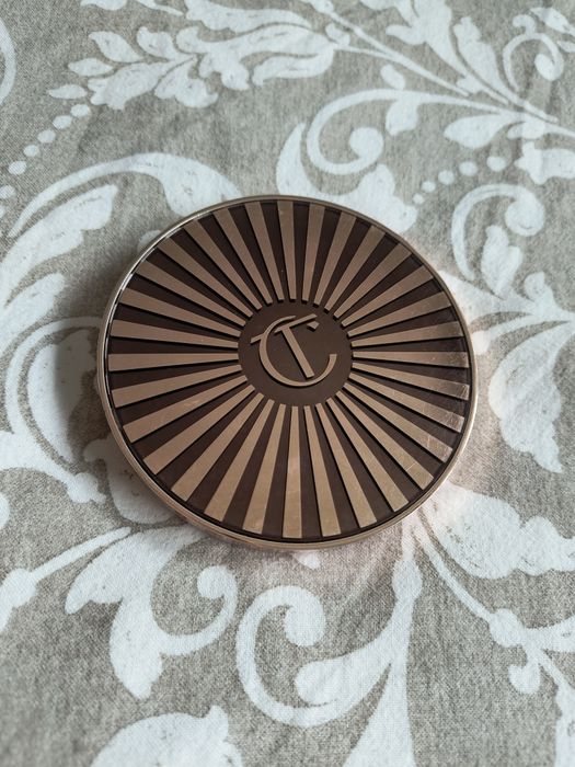 Charlotte Tilbury bronzer w kremie sun kissed medium