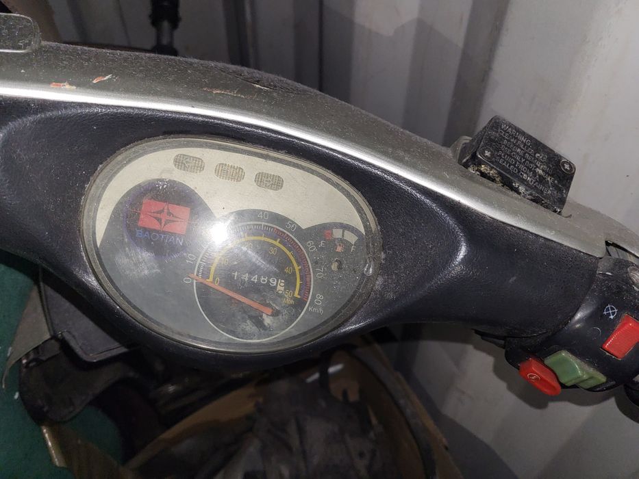 Części do skutera, z dokumentami