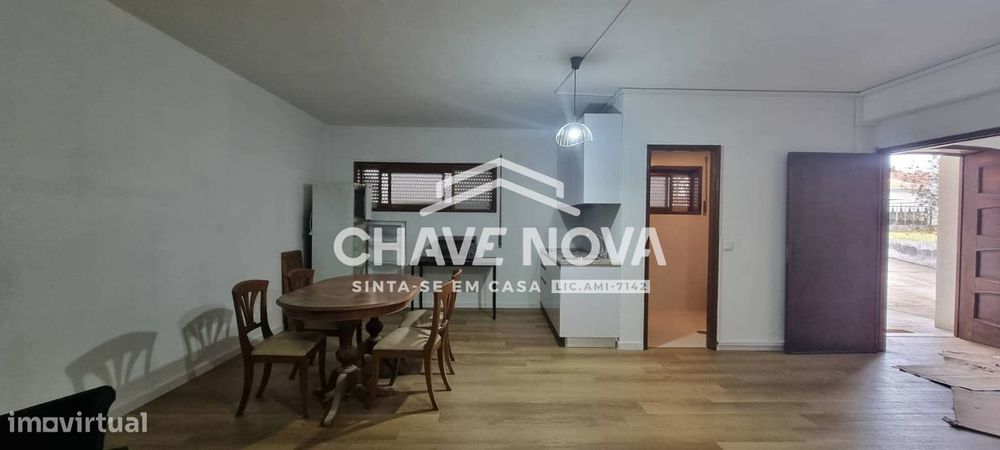 T0,  com 55 m² num R/C de moradia, em Arcozelo