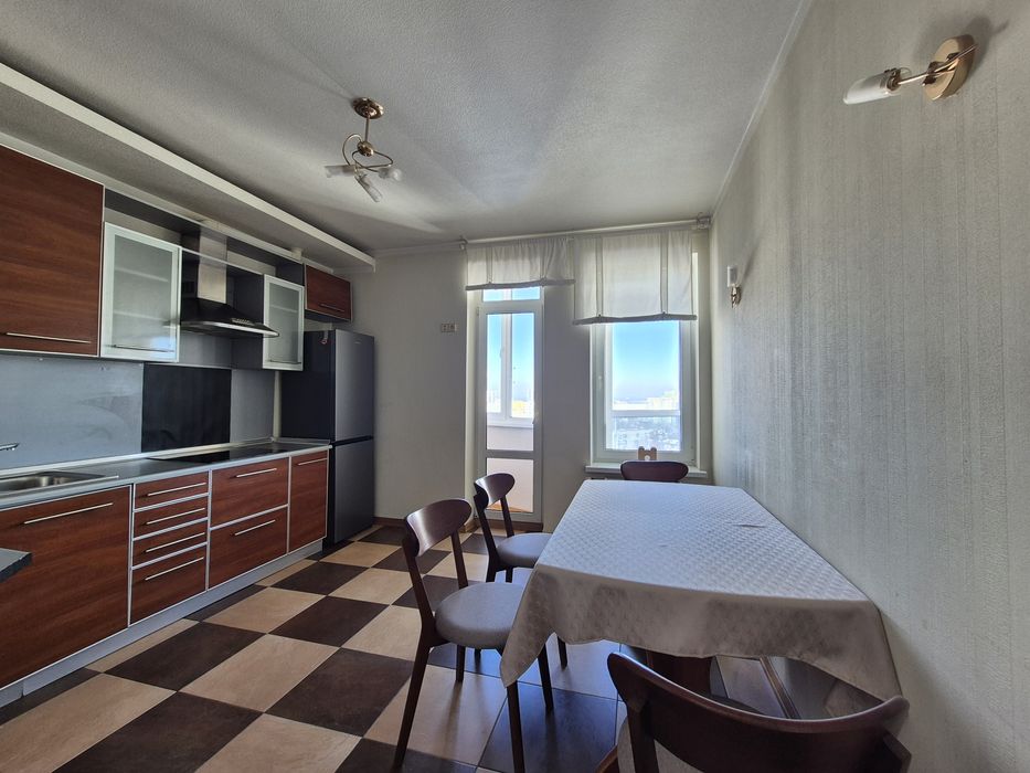 Оренда 2к 78квм квартира Львівська 22А