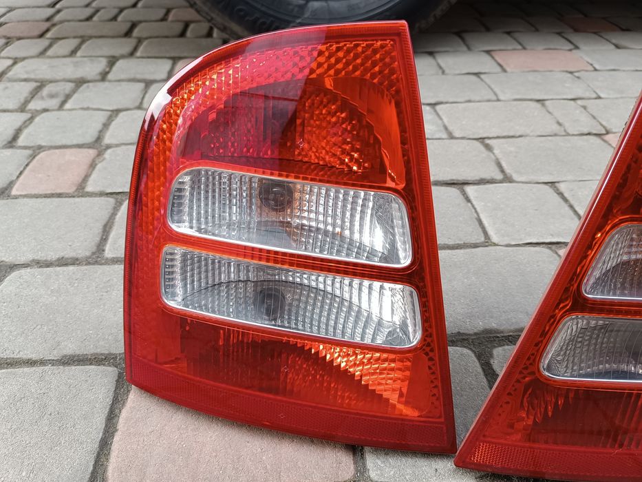 Задній фонар Стоп Шкода Октавія тур