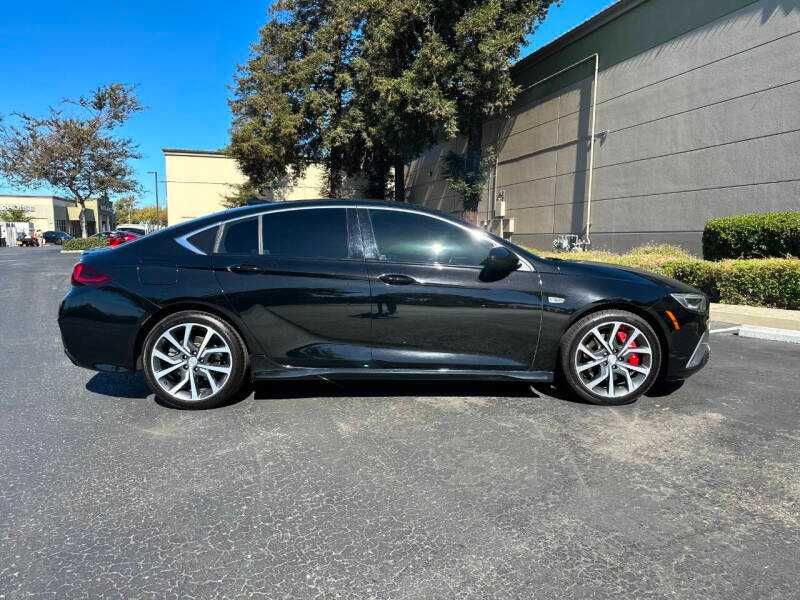 2018 Buick Regal Sportback