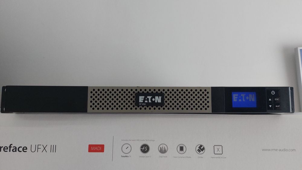 UPS profissional EATON 650IR