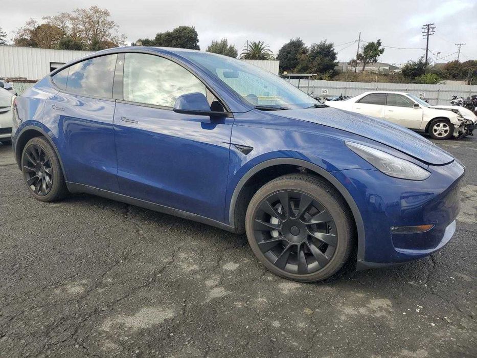 2023 Tesla Model Y Long Range Dual Motor