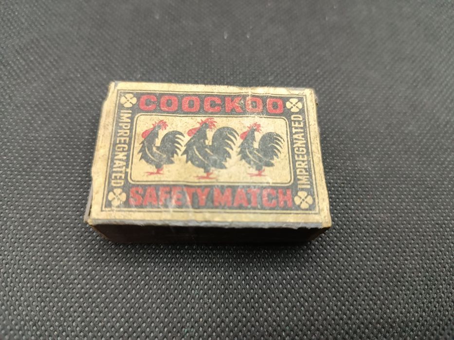Stare pudełko po zapałkach drewniane Coockoo Safety Match