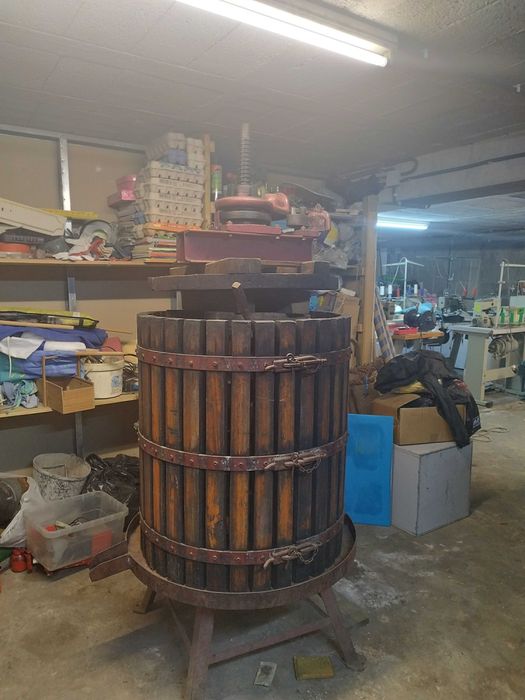 Espremedeira em boas condições