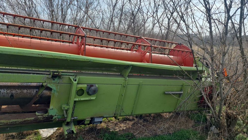 Терміново продам жатку зернову vario 900 2005 рік