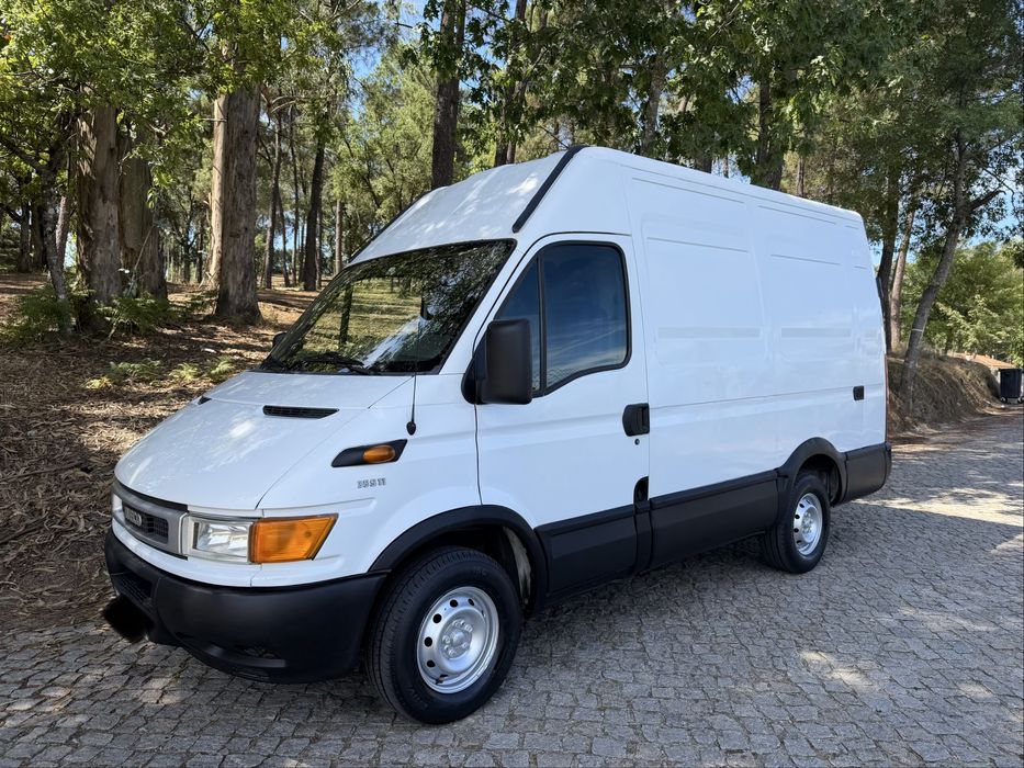 Iveco Daily 35S11 Furgão 2002