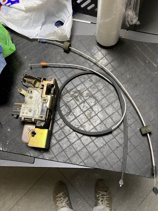 Замок боковой двери ремонт задний Форд Транзит продажа новые замки