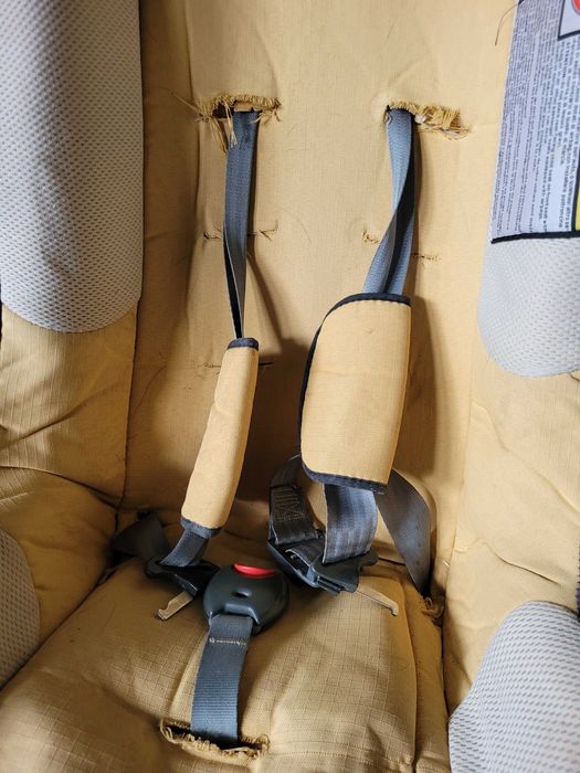 Fotelik samochodowy NEONATO 0-10 kg / 9-18 kg żółty