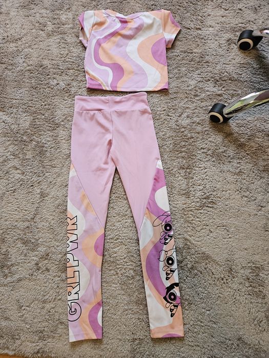 Zestaw dresowy dziewczęcy r. 134