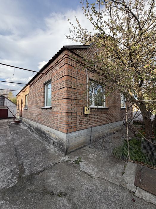 Продам будинок 100кв м єВідновлення