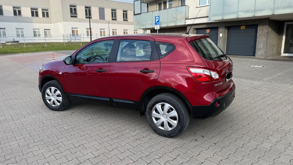 Nissan Qashqai 1.6 benzyna