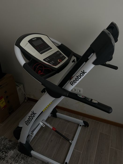 Rebook z8 Run Treadmill