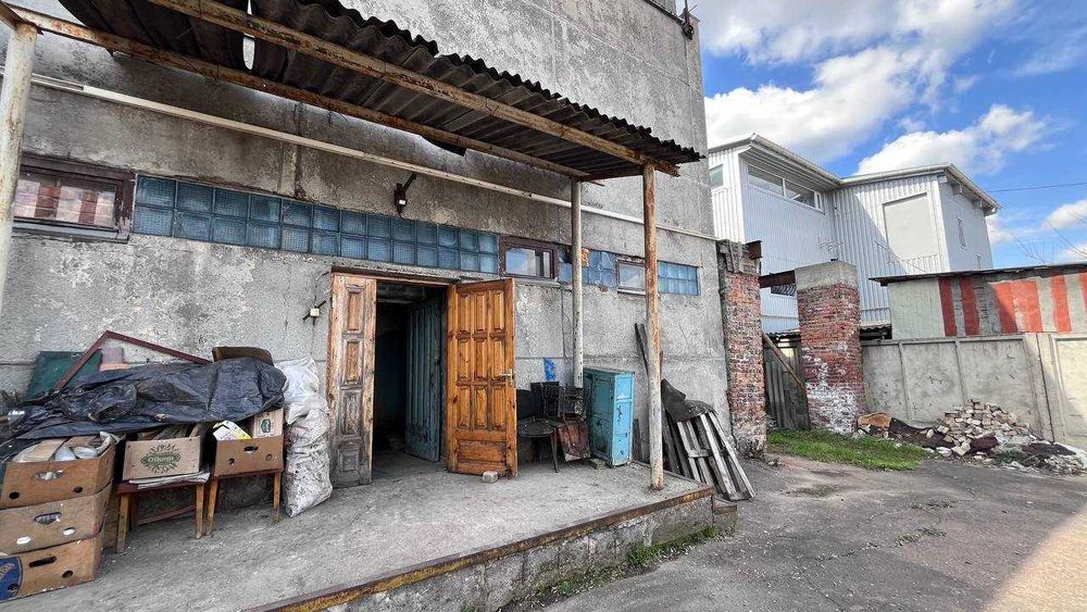 Продаж приміщення 1300м2 район Ріпкинської торгбази
