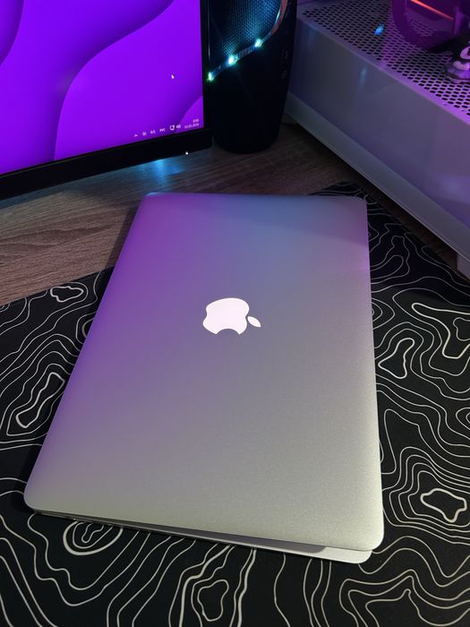 MacBook air в отличном состоянии