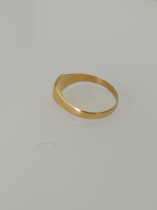 Anel em ouro de 19,2kt
