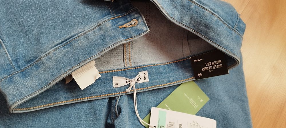Spodnie jeansowe damskie nowe 40 Sinsay