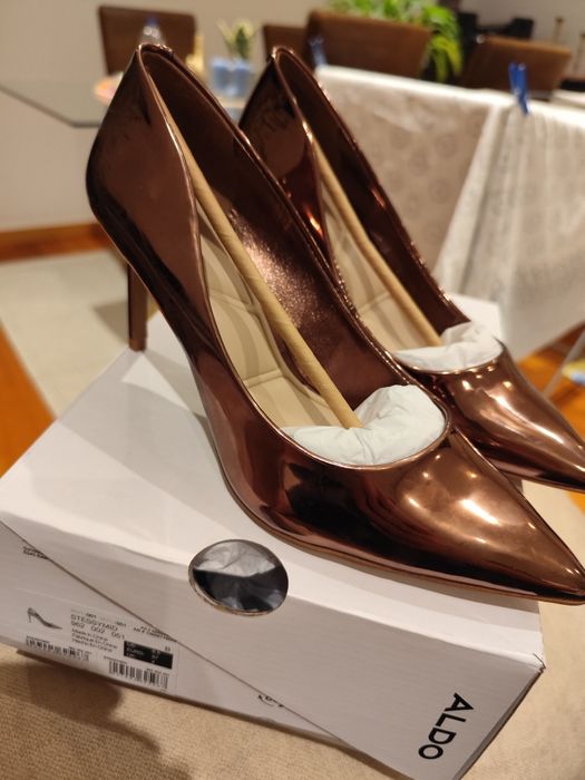 Sapatos salto fino da Aldo