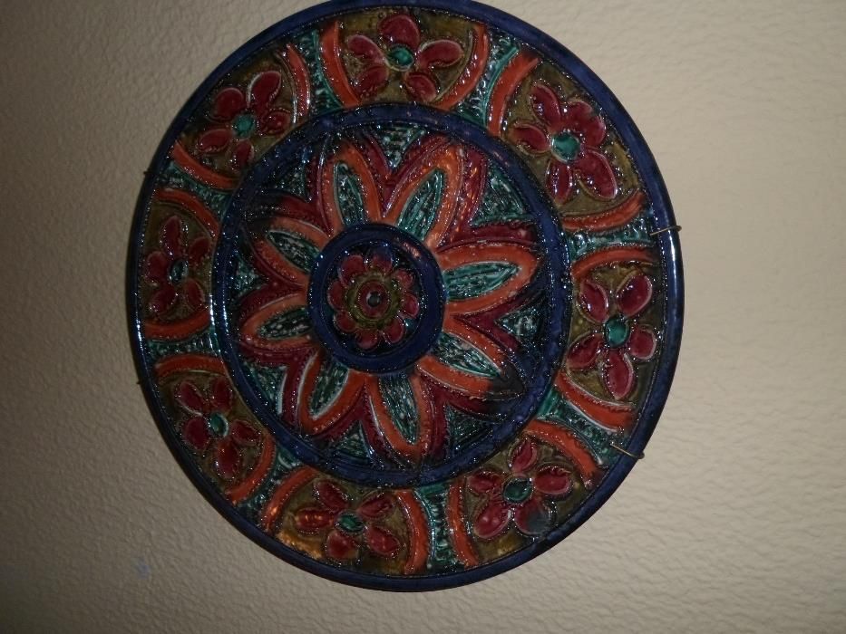 Large ceramic decorative plate443511990849392643