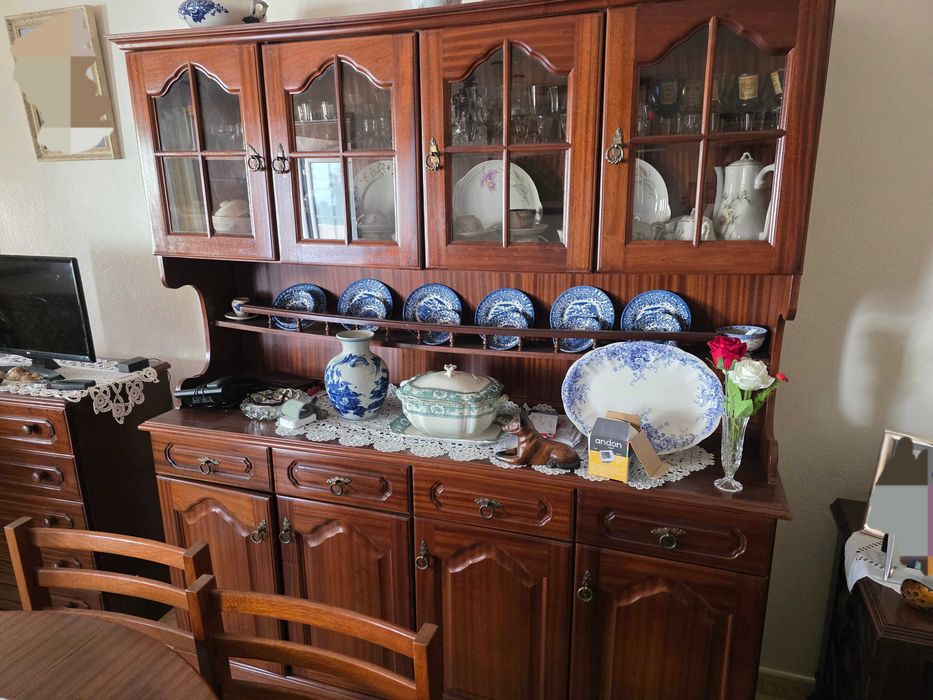 Louceiro antigo em madeira maciça