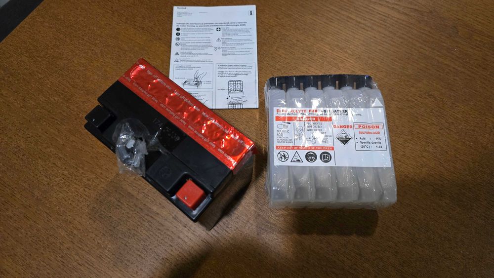 NOVA - Bateria 12V Bosch 5Ah 120A Moto / Scooter