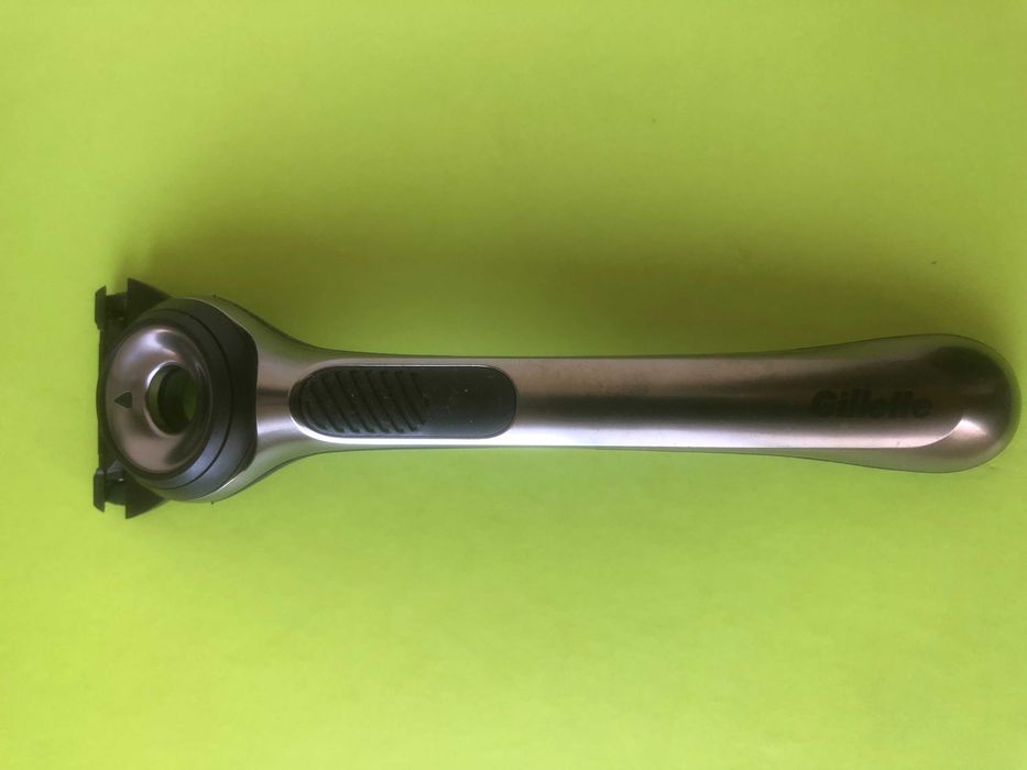 Máquina Gillette Labs +suporte+Lamina+Caixa