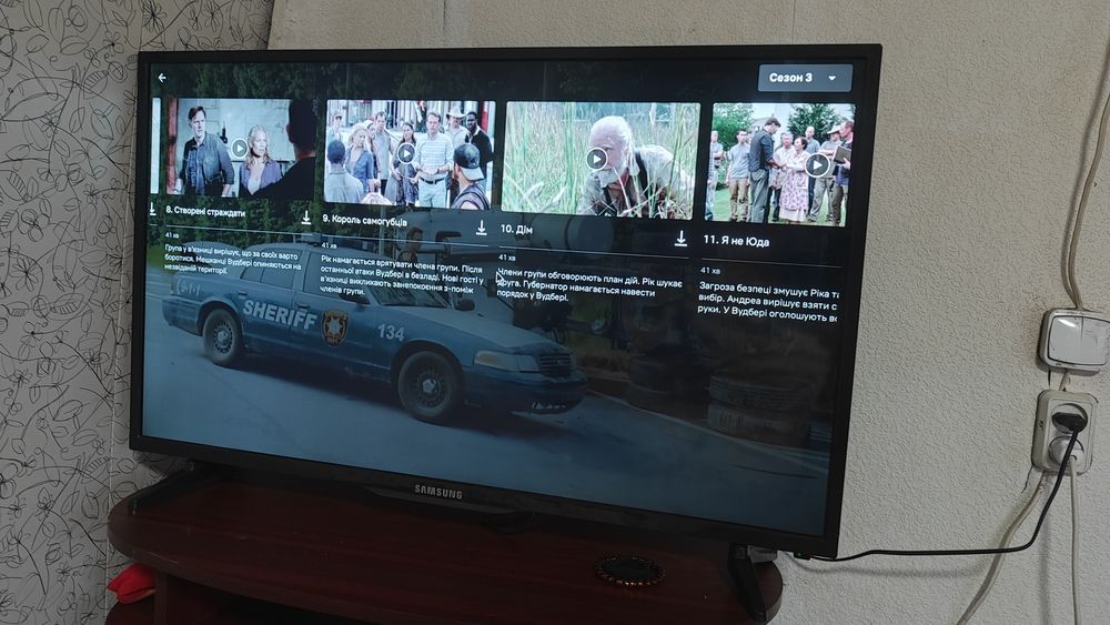 Продаю телевізор 43 дюйми, самсунг