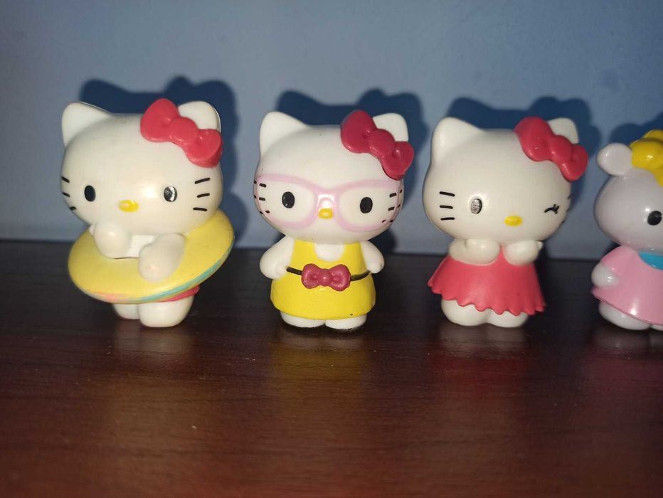 Фігурки іграшки Hello Kitty Хеллоу Кітті ліцензійні 5см
