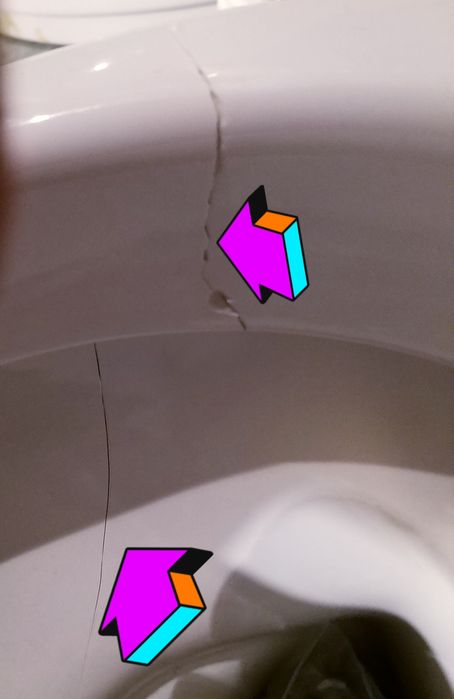 Новый Унитаз в состоянии некондициии