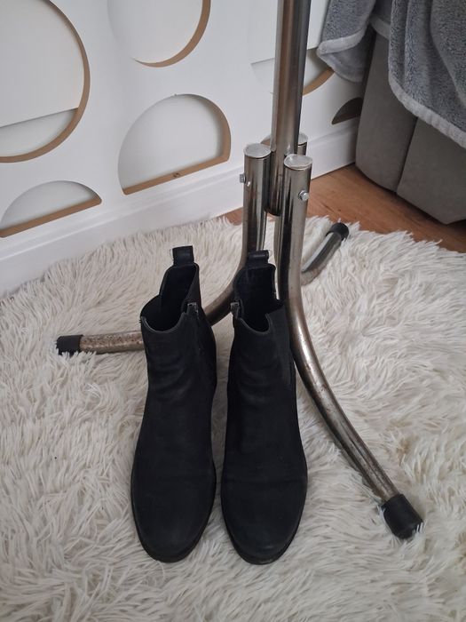 Czarne damskie botki Lasocki