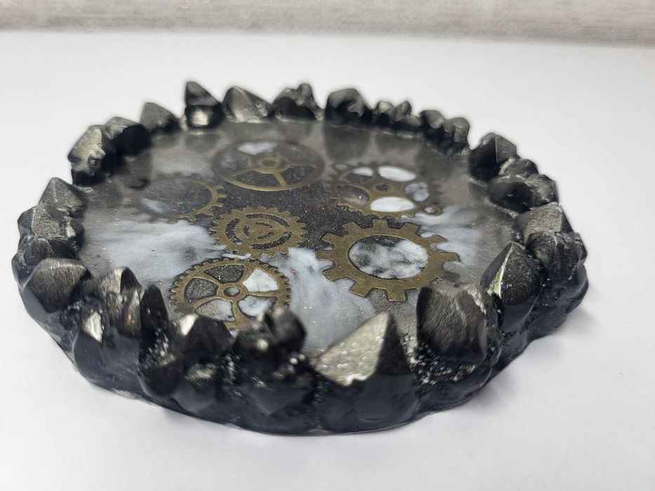 Подставка для украшений из эпоксидной смолы 10 см  ручная работа