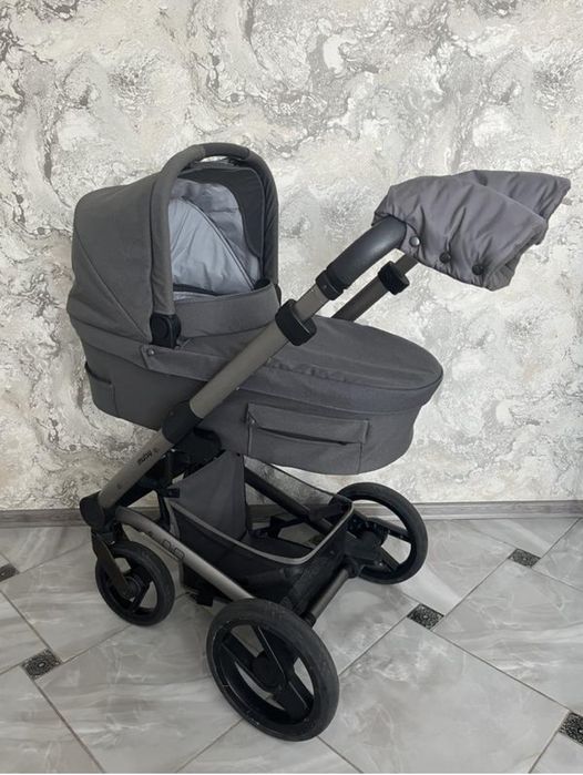 Коляска musty nio