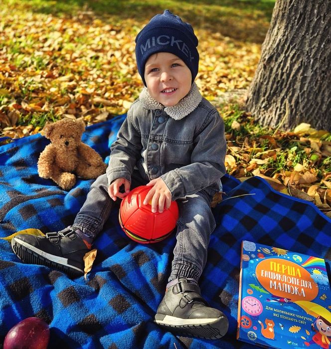 Продам утеплену джинсову курточку фірми Next 3-4роки 104