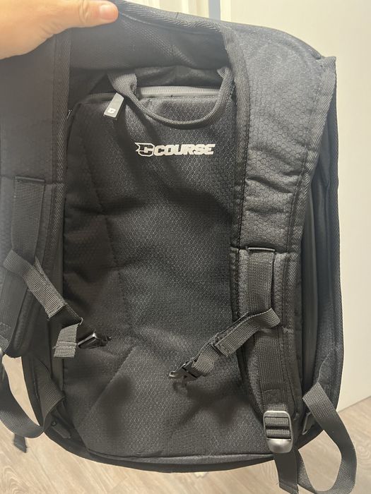 Mochila rigida marca COURSE