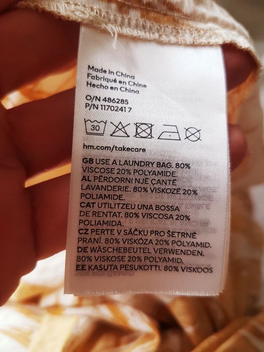 Zloto biała długa kopertowa sukienka
