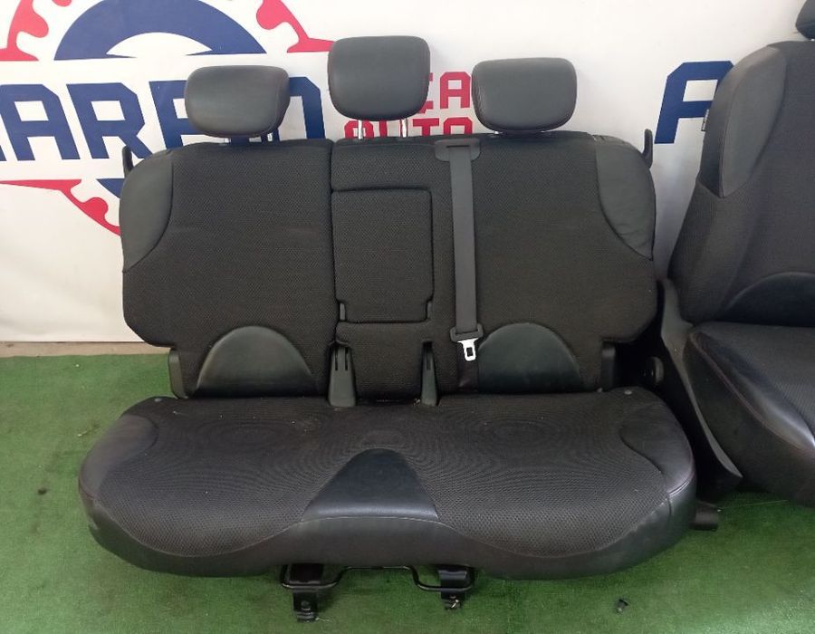 Bancos Frontais e Traseiros Nissan Note 2007