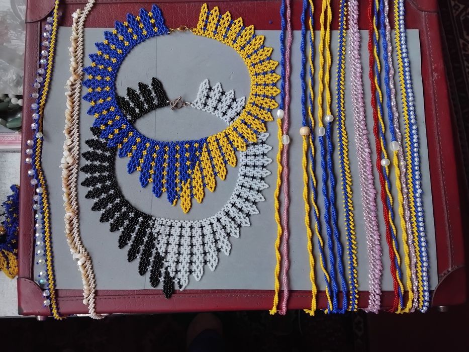 Ланцюжки з бісеру